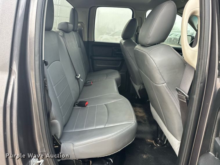 image for item ER4683 2019 Dodge Ram 1500 Quad Cab pickup truck