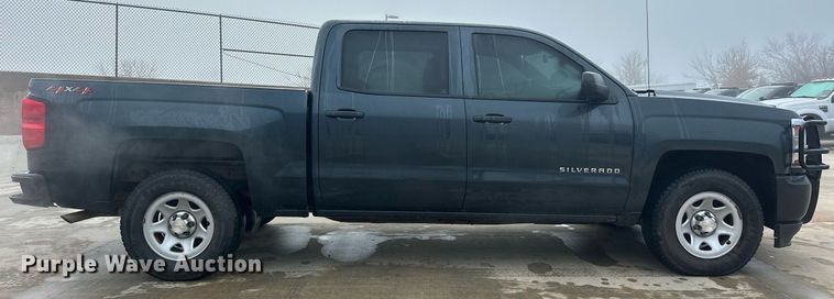 image for item ER4685 2018 Chevrolet Silverado 1500 Crew Cab pickup truck