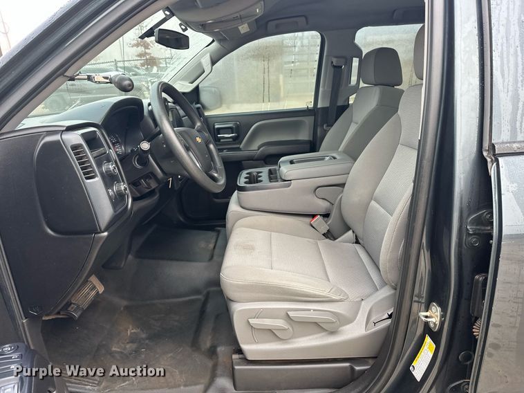 image for item ER4685 2018 Chevrolet Silverado 1500 Crew Cab pickup truck