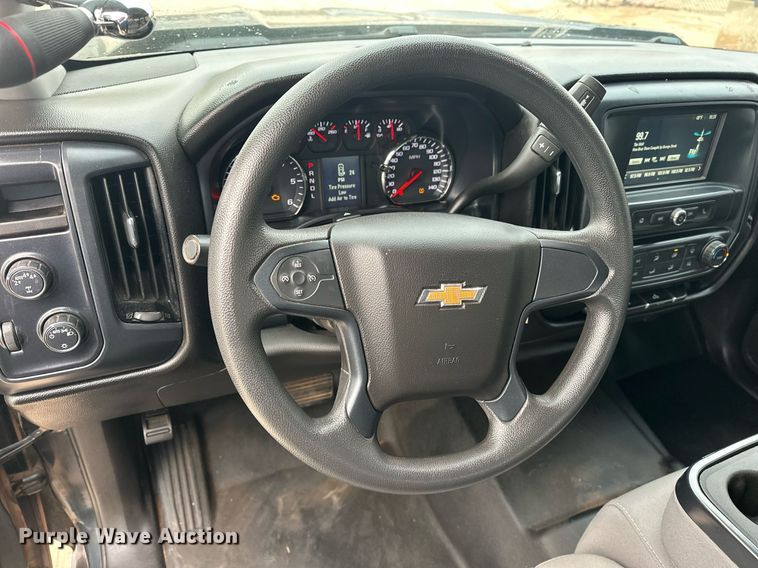 image for item ER4685 2018 Chevrolet Silverado 1500 Crew Cab pickup truck