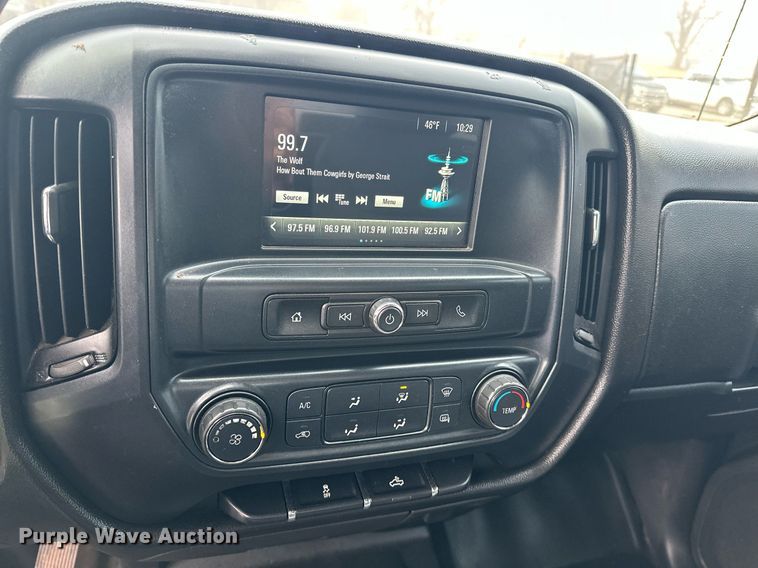 image for item ER4685 2018 Chevrolet Silverado 1500 Crew Cab pickup truck