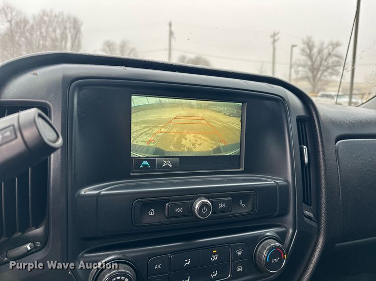 image for item ER4685 2018 Chevrolet Silverado 1500 Crew Cab pickup truck