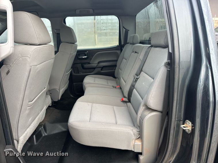 image for item ER4685 2018 Chevrolet Silverado 1500 Crew Cab pickup truck