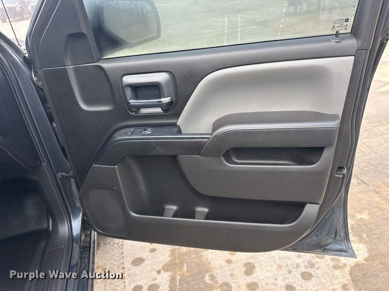 image for item ER4685 2018 Chevrolet Silverado 1500 Crew Cab pickup truck