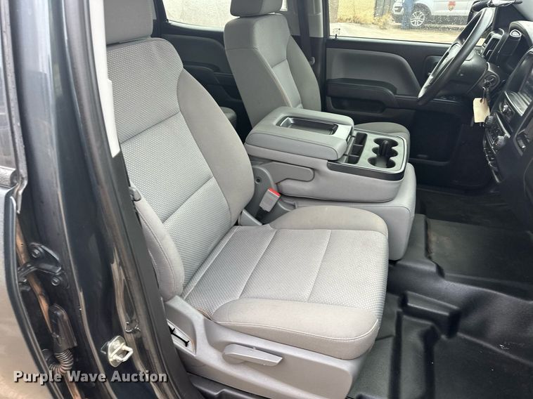 image for item ER4685 2018 Chevrolet Silverado 1500 Crew Cab pickup truck