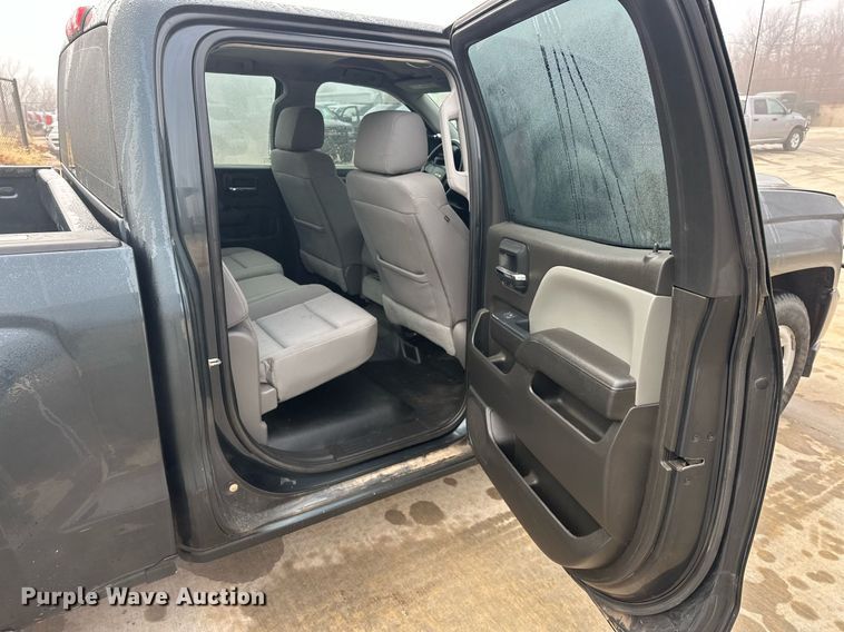 image for item ER4685 2018 Chevrolet Silverado 1500 Crew Cab pickup truck