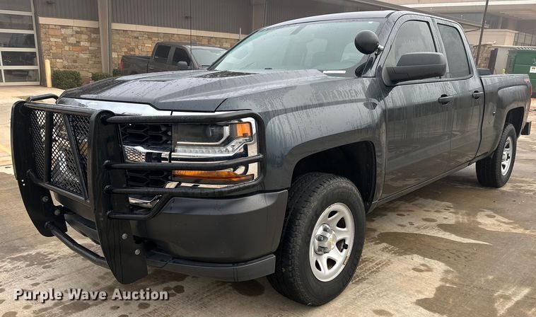 image for item ER4687 2017 Chevrolet Silverado 1500 Double Cab pickup truck