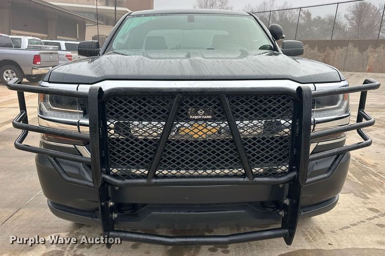 image for item ER4687 2017 Chevrolet Silverado 1500 Double Cab pickup truck