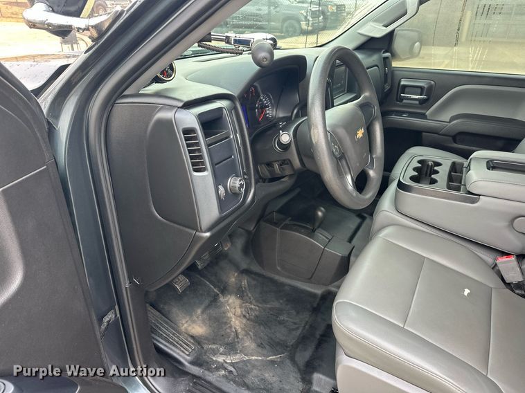 image for item ER4687 2017 Chevrolet Silverado 1500 Double Cab pickup truck