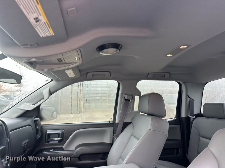 image for item ER4687 2017 Chevrolet Silverado 1500 Double Cab pickup truck