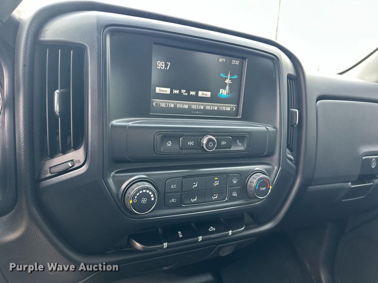 image for item ER4687 2017 Chevrolet Silverado 1500 Double Cab pickup truck