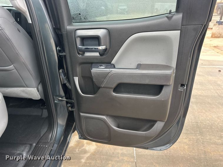 image for item ER4687 2017 Chevrolet Silverado 1500 Double Cab pickup truck