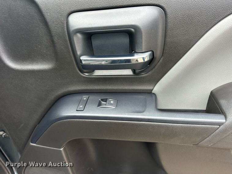 image for item ER4687 2017 Chevrolet Silverado 1500 Double Cab pickup truck