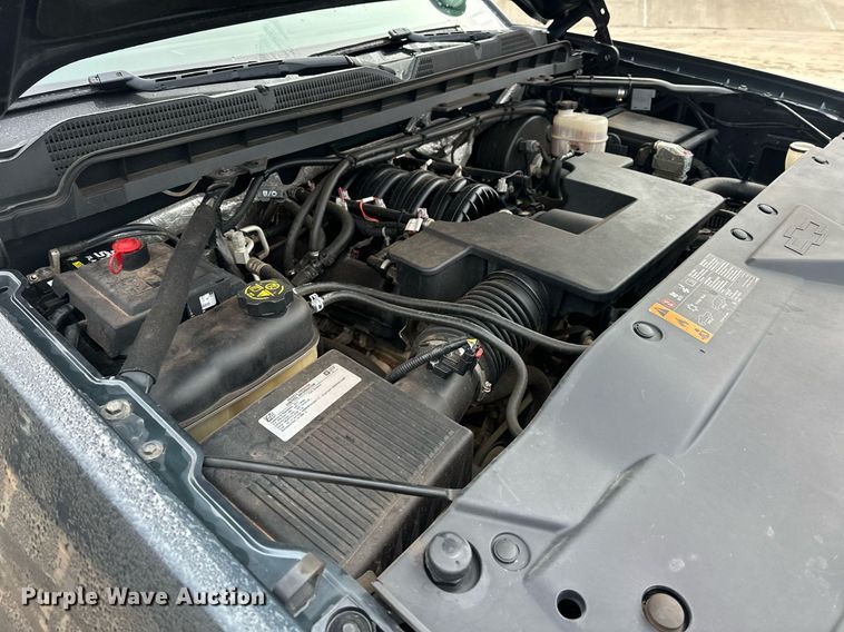 image for item ER4687 2017 Chevrolet Silverado 1500 Double Cab pickup truck