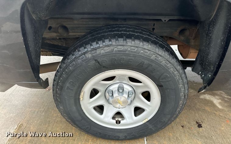 image for item ER4687 2017 Chevrolet Silverado 1500 Double Cab pickup truck