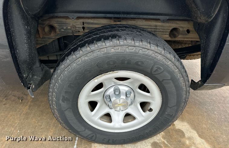 image for item ER4687 2017 Chevrolet Silverado 1500 Double Cab pickup truck