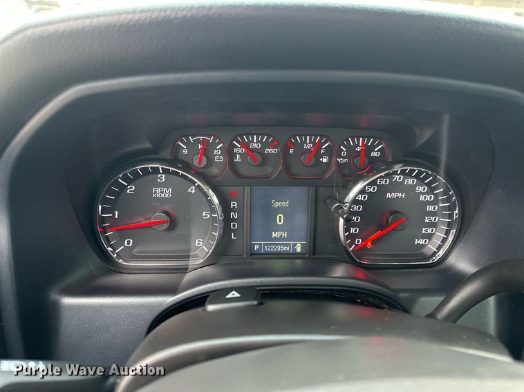 image for item ER4689 2018 Chevrolet Silverado 1500 Double Cab pickup truck