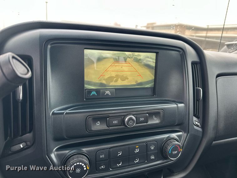 image for item ER4689 2018 Chevrolet Silverado 1500 Double Cab pickup truck