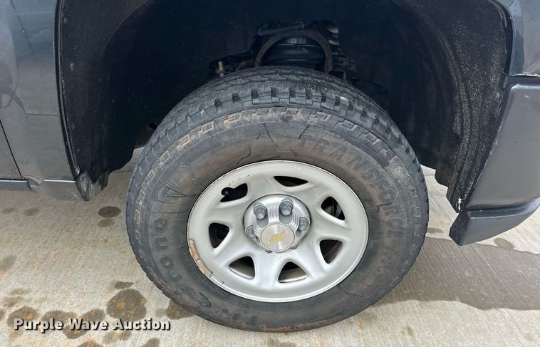 image for item ER4689 2018 Chevrolet Silverado 1500 Double Cab pickup truck