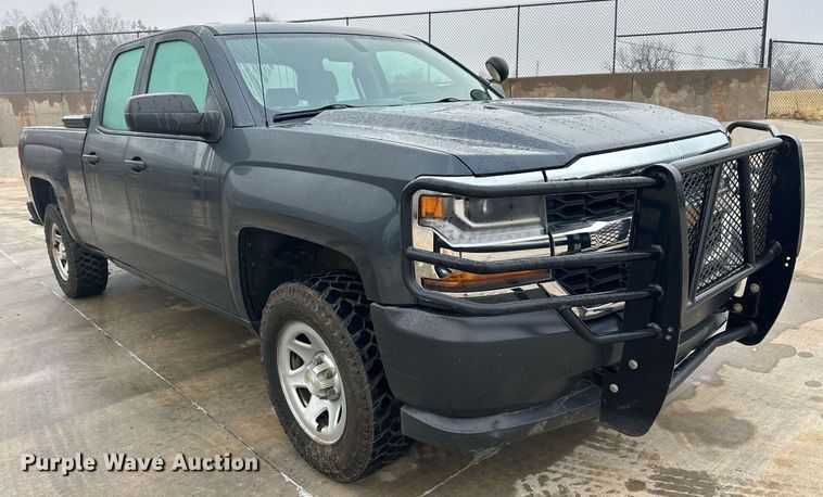 image for item ER4691 2017 Chevrolet Silverado 1500 Double Cab pickup truck