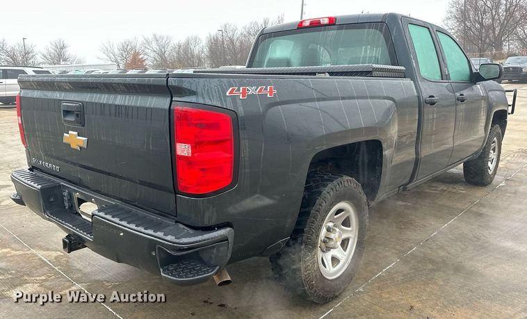 image for item ER4691 2017 Chevrolet Silverado 1500 Double Cab pickup truck