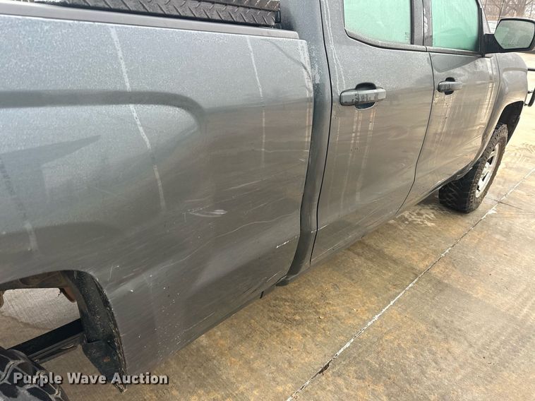 image for item ER4691 2017 Chevrolet Silverado 1500 Double Cab pickup truck