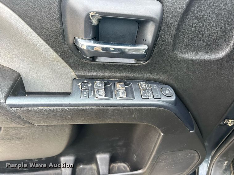 image for item ER4691 2017 Chevrolet Silverado 1500 Double Cab pickup truck