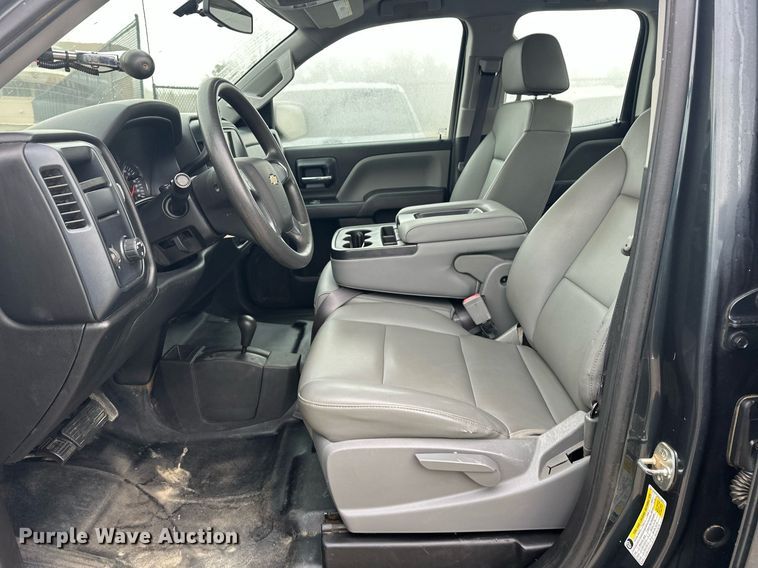 image for item ER4691 2017 Chevrolet Silverado 1500 Double Cab pickup truck