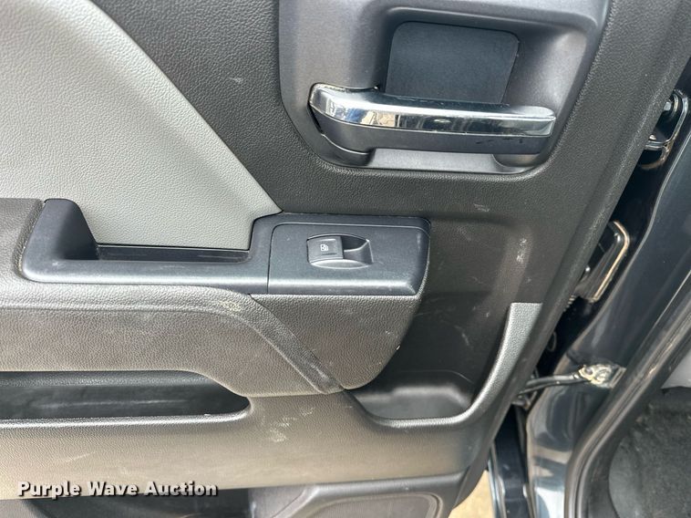 image for item ER4691 2017 Chevrolet Silverado 1500 Double Cab pickup truck