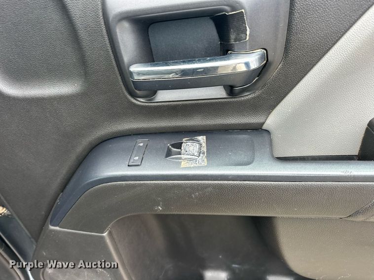 image for item ER4691 2017 Chevrolet Silverado 1500 Double Cab pickup truck