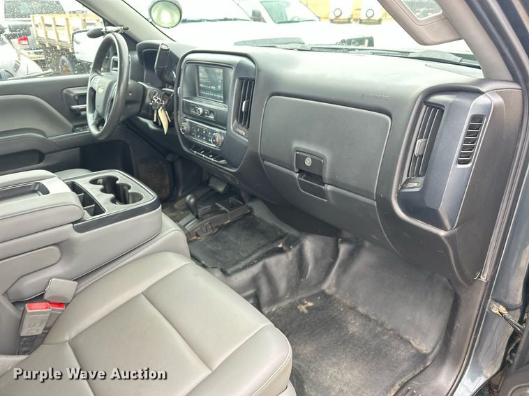 image for item ER4691 2017 Chevrolet Silverado 1500 Double Cab pickup truck