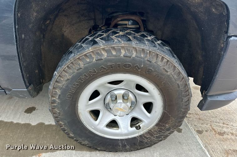 image for item ER4691 2017 Chevrolet Silverado 1500 Double Cab pickup truck