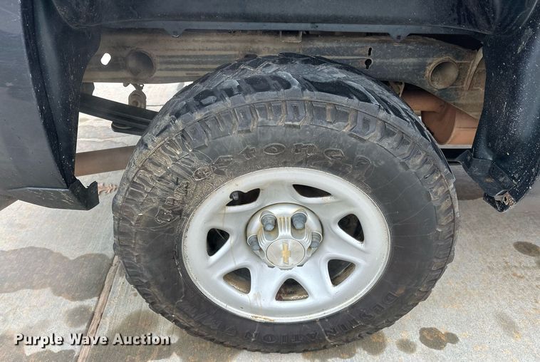 image for item ER4691 2017 Chevrolet Silverado 1500 Double Cab pickup truck