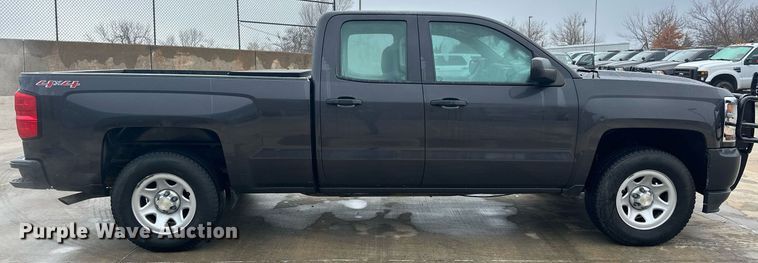 image for item ER4693 2016 Chevrolet Silverado 1500 Double Cab pickup truck