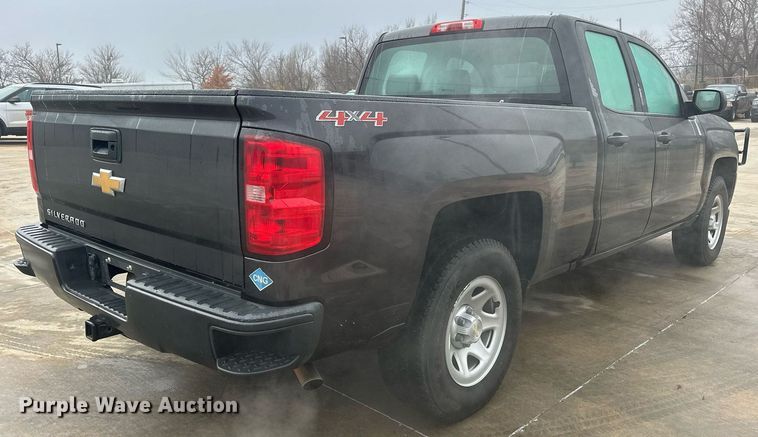 image for item ER4693 2016 Chevrolet Silverado 1500 Double Cab pickup truck