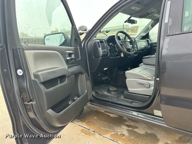 image for item ER4693 2016 Chevrolet Silverado 1500 Double Cab pickup truck