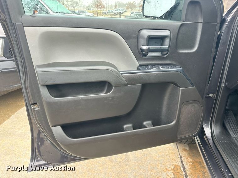 image for item ER4693 2016 Chevrolet Silverado 1500 Double Cab pickup truck