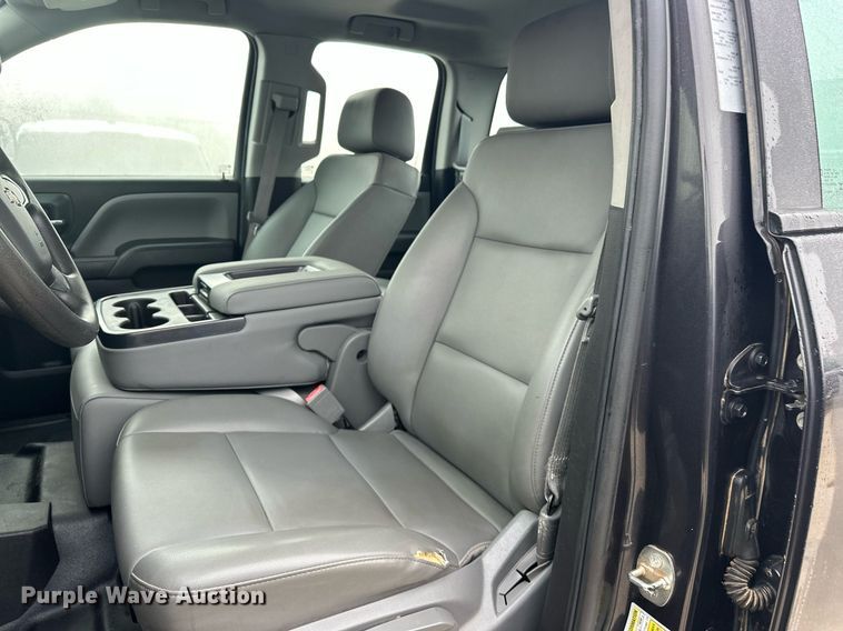 image for item ER4693 2016 Chevrolet Silverado 1500 Double Cab pickup truck