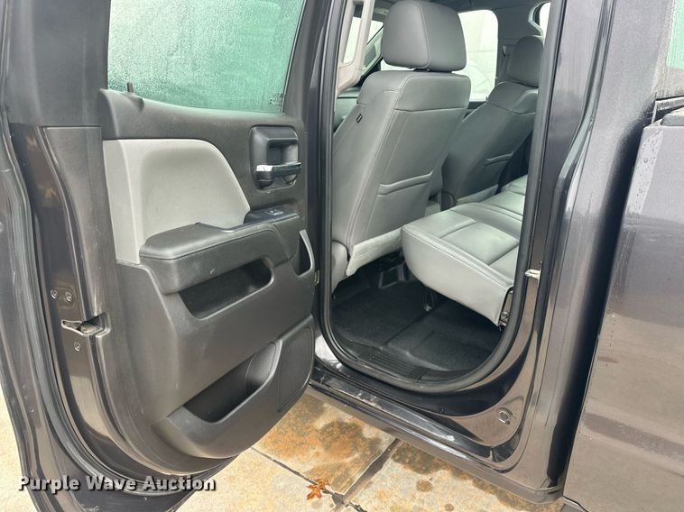 image for item ER4693 2016 Chevrolet Silverado 1500 Double Cab pickup truck