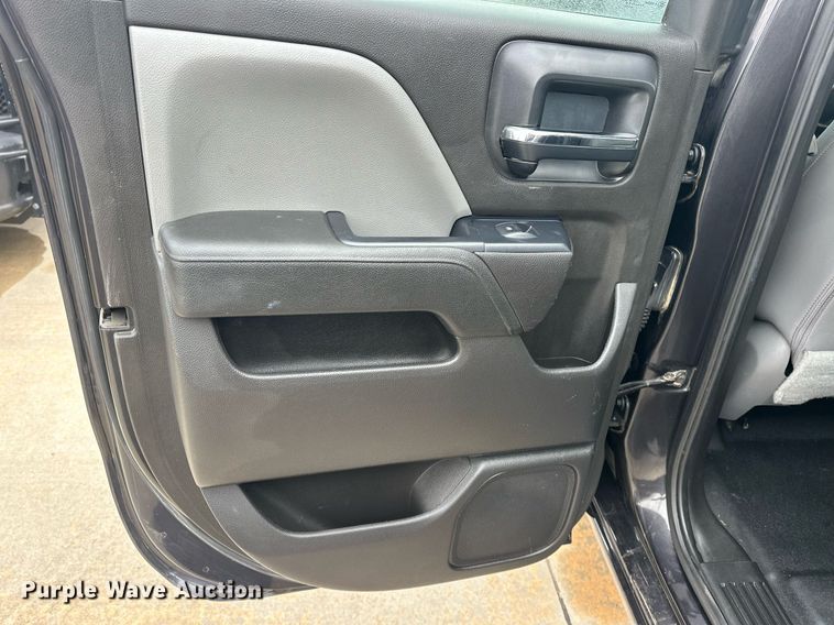 image for item ER4693 2016 Chevrolet Silverado 1500 Double Cab pickup truck