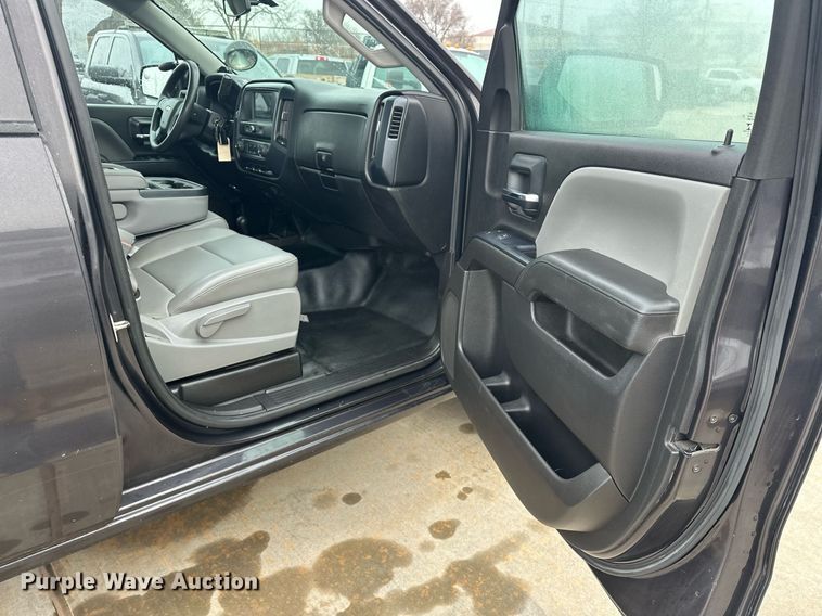 image for item ER4693 2016 Chevrolet Silverado 1500 Double Cab pickup truck