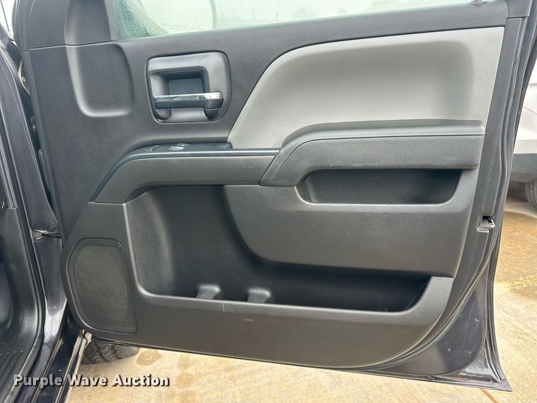 image for item ER4693 2016 Chevrolet Silverado 1500 Double Cab pickup truck