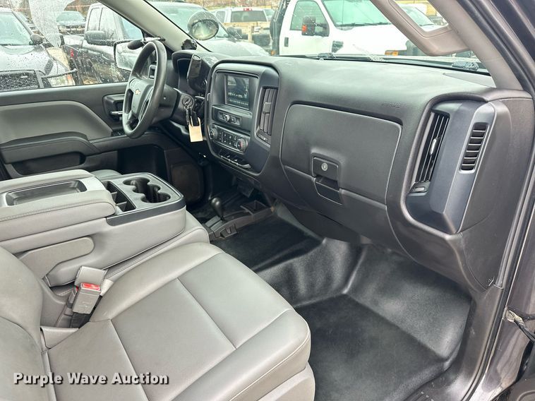 image for item ER4693 2016 Chevrolet Silverado 1500 Double Cab pickup truck