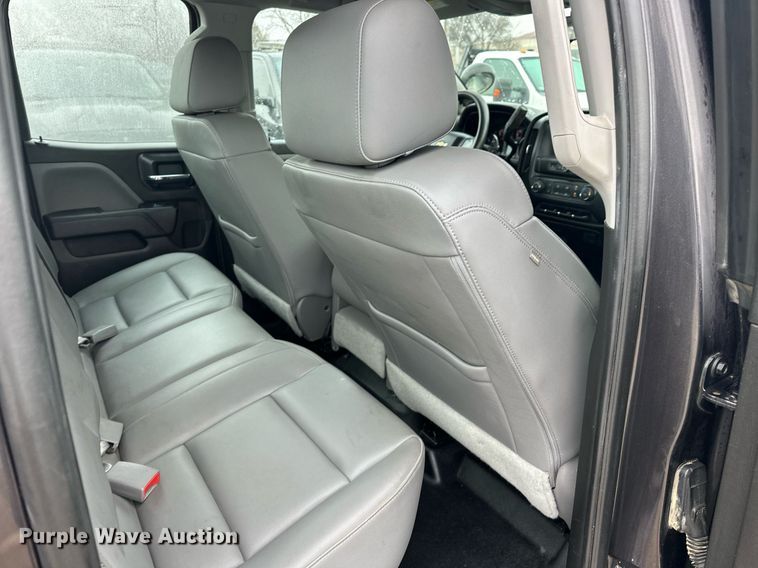 image for item ER4693 2016 Chevrolet Silverado 1500 Double Cab pickup truck