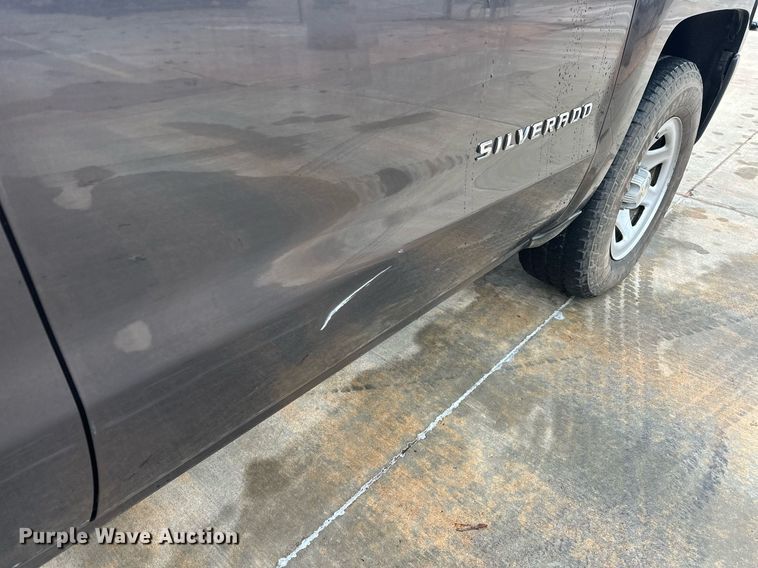 image for item ER4695 2016 Chevrolet Silverado 1500 Double Cab pickup truck