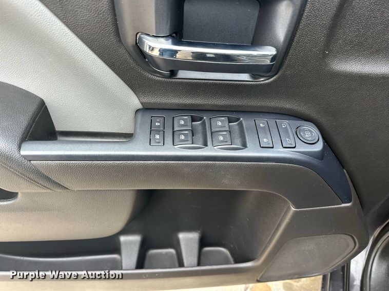 image for item ER4695 2016 Chevrolet Silverado 1500 Double Cab pickup truck