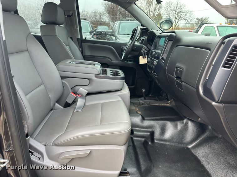 image for item ER4695 2016 Chevrolet Silverado 1500 Double Cab pickup truck