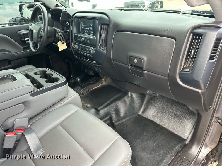 image for item ER4695 2016 Chevrolet Silverado 1500 Double Cab pickup truck