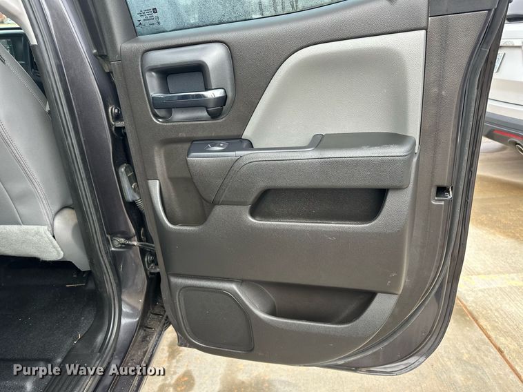 image for item ER4695 2016 Chevrolet Silverado 1500 Double Cab pickup truck