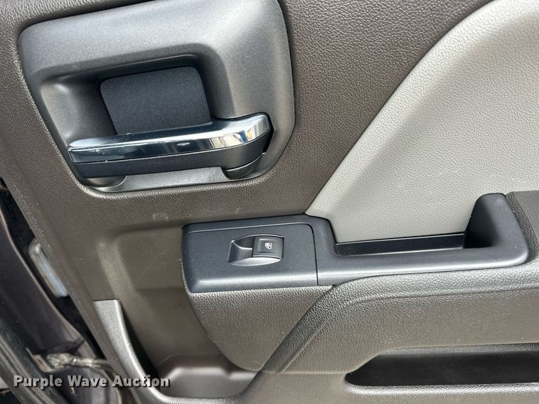 image for item ER4695 2016 Chevrolet Silverado 1500 Double Cab pickup truck